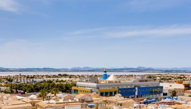 Перепродажа - отдельная вилла - Torrevieja