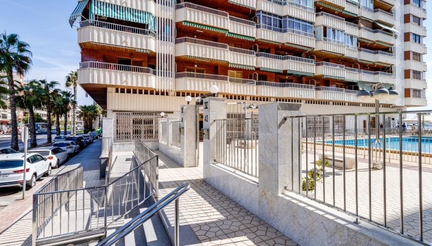 Videresalg - Apartment - Torrevieja - El Acequión - Los Náufragos