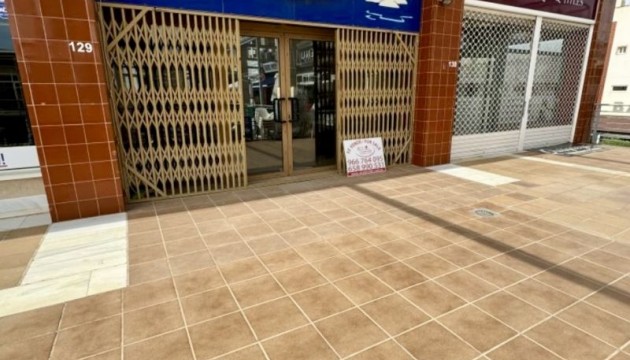 Begagnad - Kommersiell - Orihuela Costa