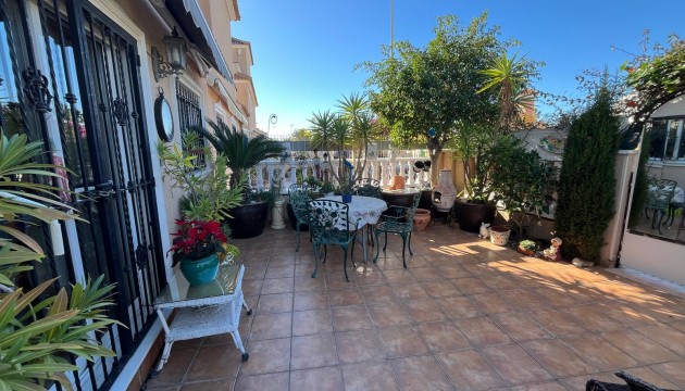 Videresalg - Detached Villa - Orihuela Costa - La Zenia