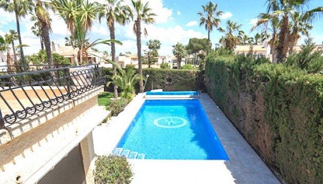 Wiederverkauf - Detached Villa - Orihuela Costa - Villamartín