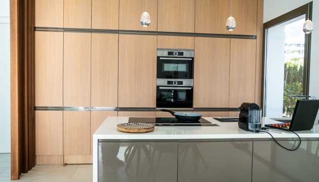 Перепродажа - отдельная вилла - Las Colinas Golf