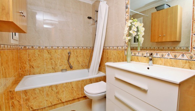 Wiederverkauf - Apartment - Orihuela Costa - Villamartín