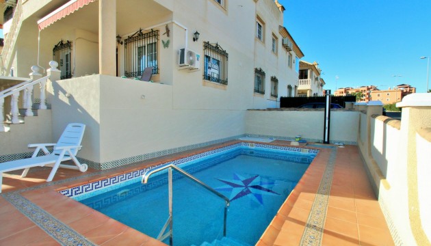 Wiederverkauf - Apartment - Orihuela Costa - Villamartín