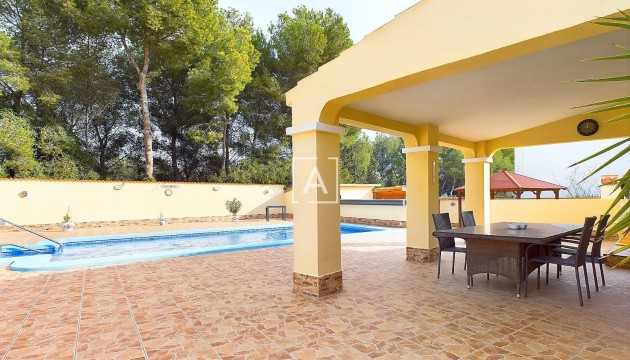 Videresalg - Detached Villa - Pinar de Campoverde