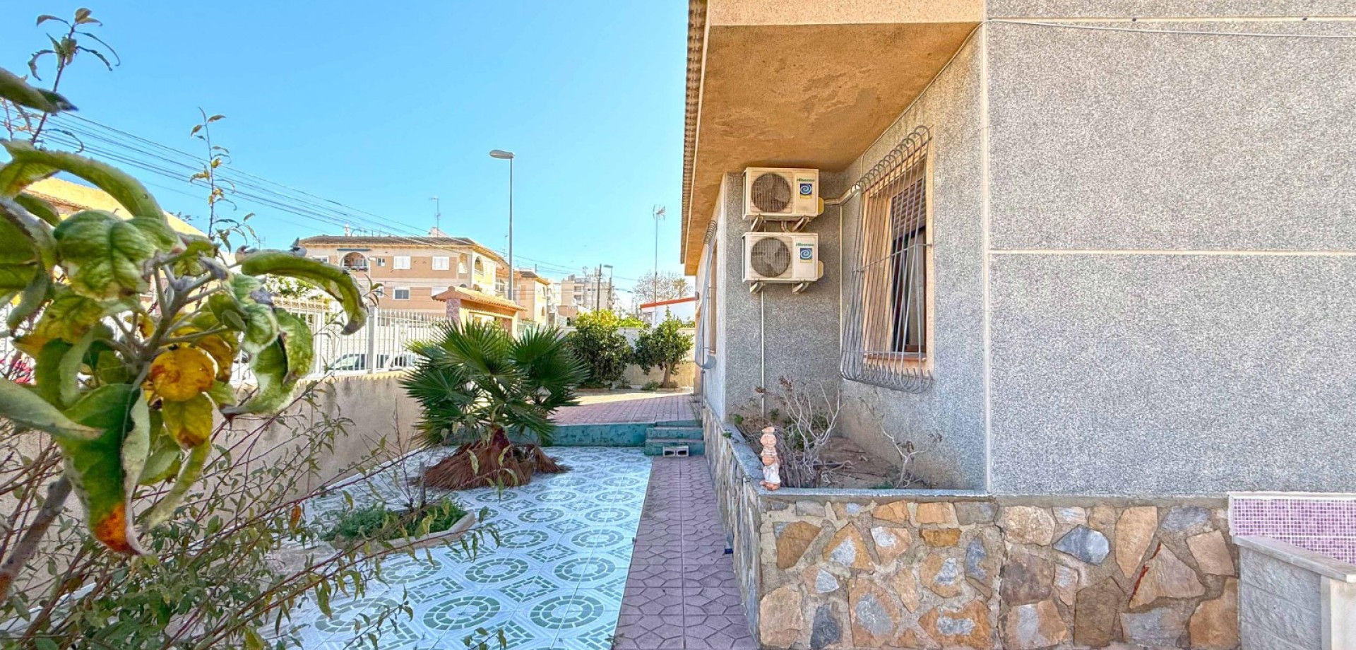 4 bedroom Detached Villa in Torrevieja