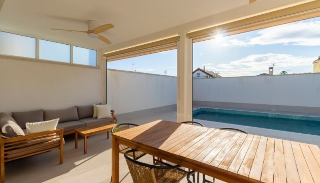 Reventa - Chalet Independiente - Torrevieja