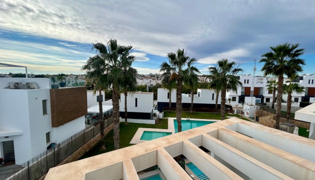 Herverkoop - Detached Villa - Orihuela Costa - Villamartín