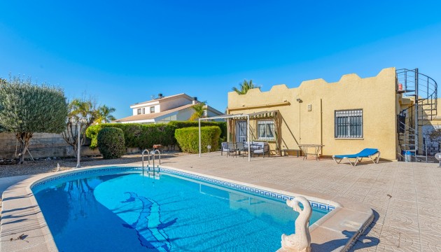 Videresalg - Detached Villa - Torrevieja - La Siesta - El Salado -  Torreta