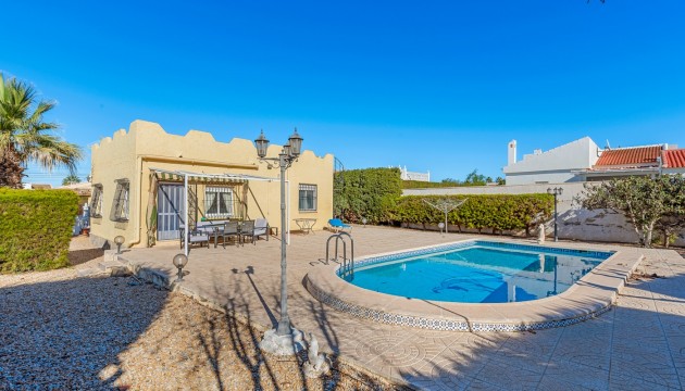 Videresalg - Detached Villa - Torrevieja - La Siesta - El Salado -  Torreta