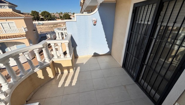 Resale - Townhouse - Ciudad Quesada