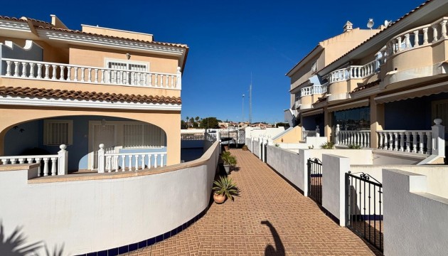 Resale - Townhouse - Ciudad Quesada