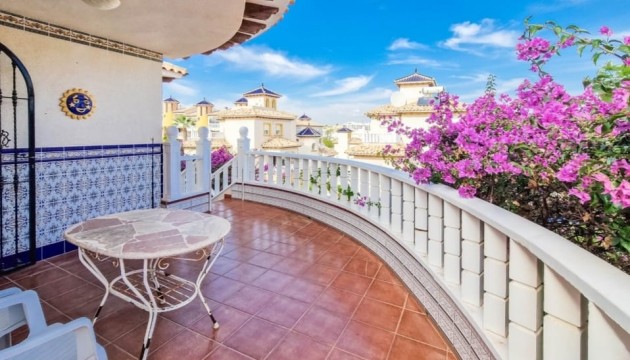 Videresalg - Detached Villa - Orihuela Costa - Villamartín