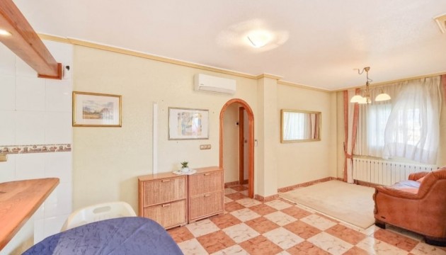 Videresalg - Detached Villa - Orihuela Costa - Villamartín