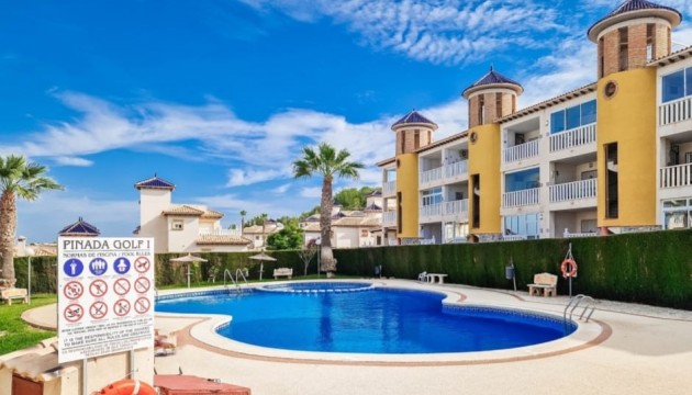 Videresalg - Detached Villa - Orihuela Costa - Villamartín