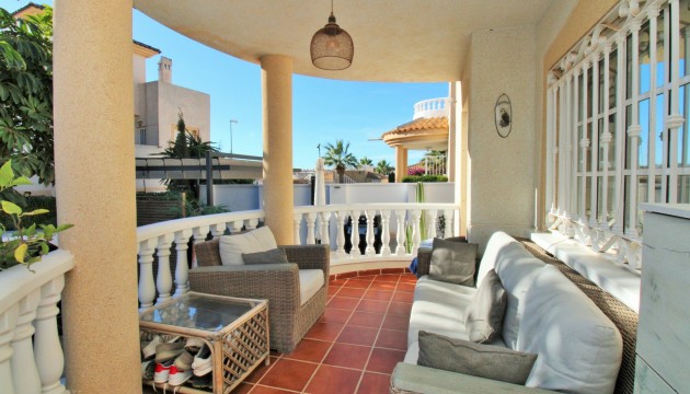 Resale - Detached Villa - Orihuela Costa - Villamartín