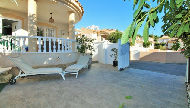 Resale - Detached Villa - Orihuela Costa - Villamartín