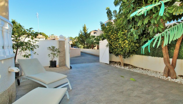 Resale - Detached Villa - Orihuela Costa - Villamartín