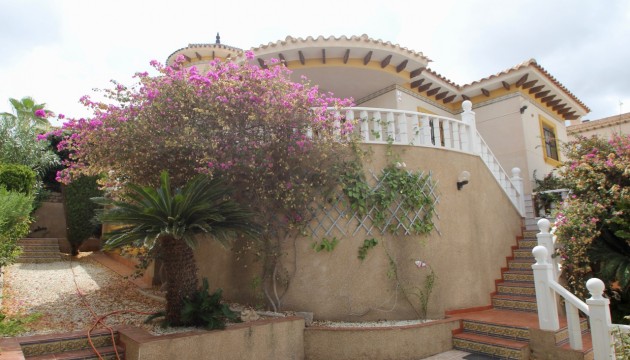 Resale - Detached Villa - Orihuela Costa - Villamartín