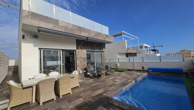 Resale - Detached Villa - Orihuela Costa - Villamartín