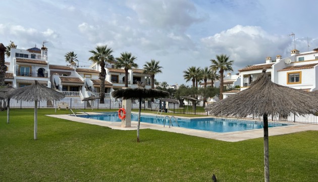 Reventa - House - Orihuela Costa - Villamartín