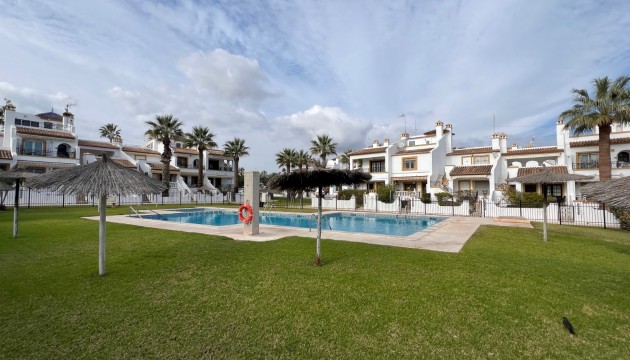 Reventa - House - Orihuela Costa - Villamartín