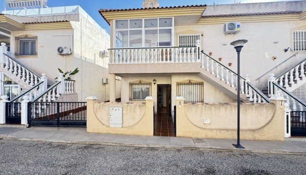 Wiederverkauf - Apartment - Orihuela Costa - La Zenia