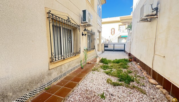 Wiederverkauf - Apartment - Orihuela Costa - La Zenia