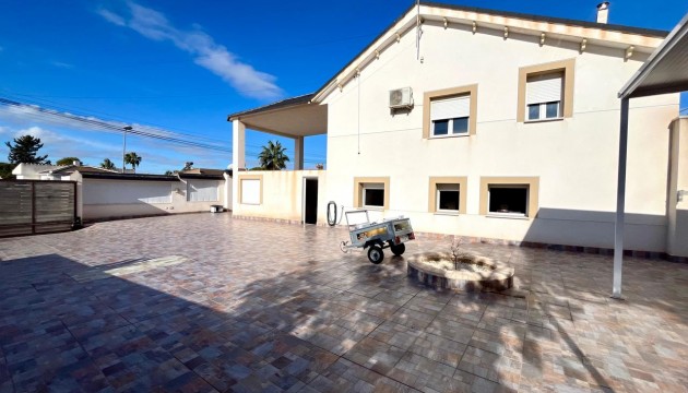 Begagnad - Fristående Villa - Torrevieja - Los Balcones - Los Altos del Edén