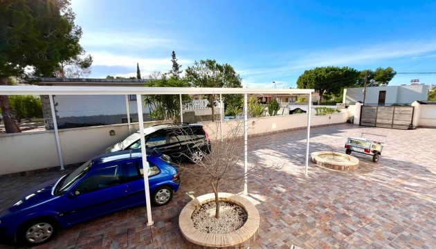 Begagnad - Fristående Villa - Torrevieja - Los Balcones - Los Altos del Edén