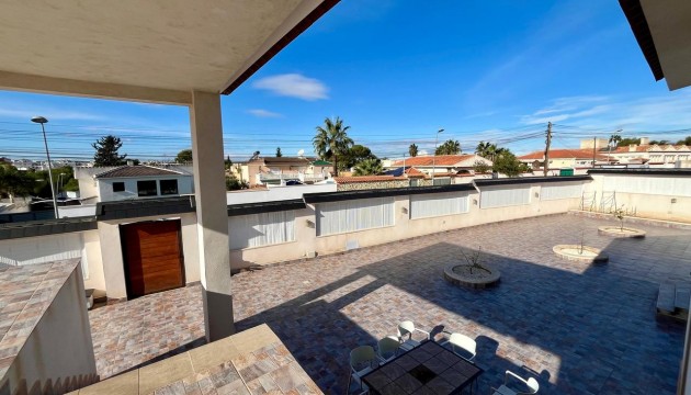 Begagnad - Fristående Villa - Torrevieja - Los Balcones - Los Altos del Edén