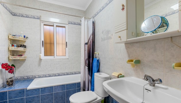 Resale - Detached Villa - Torrevieja - La Siesta - El Salado -  Torreta