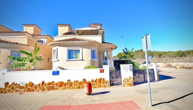 Resale - Detached Villa - San Miguel de Salinas - Pueblo 9