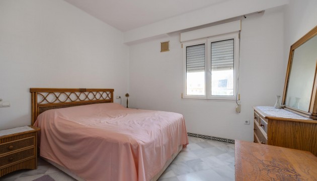 Resale - Apartment - Torrevieja - PLAYA LOS LOCOS