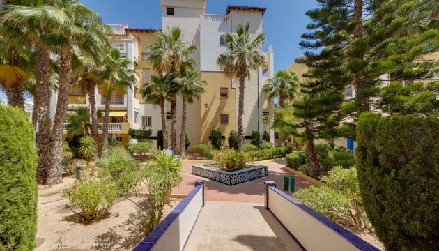 Resale - Apartment - Torrevieja - PLAYA LOS LOCOS