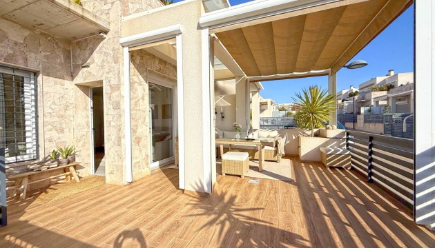 Videresalg - Semi Detached Villa - Torrevieja - Aguas Nuevas