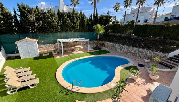 Videresalg - Detached Villa - Orihuela Costa - Villamartín