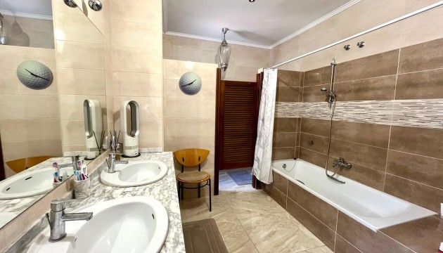 Videresalg - Detached Villa - Orihuela Costa - Villamartín