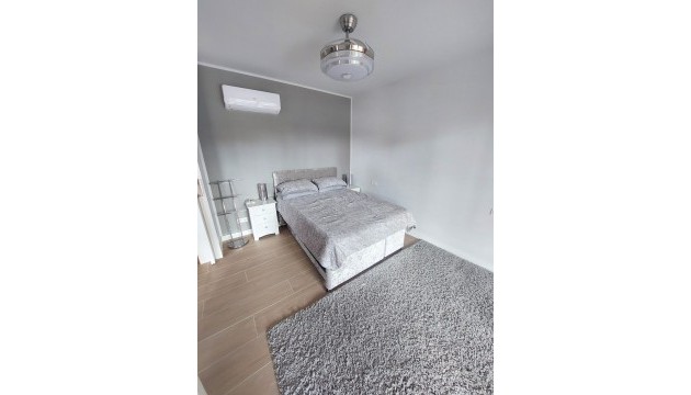 Resale - Apartment - Orihuela Costa