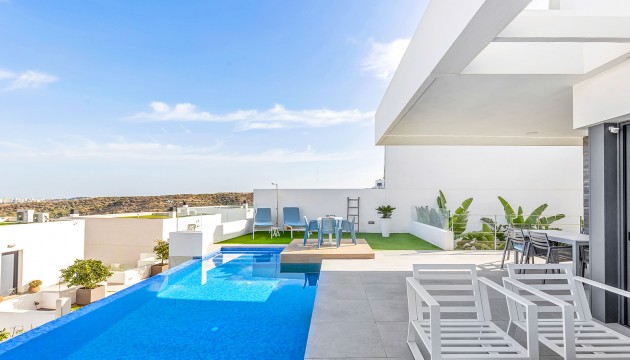 Videresalg - Detached Villa - Ciudad Quesada