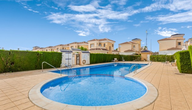 Reventa - Chalet Independiente - Guardamar del Segura