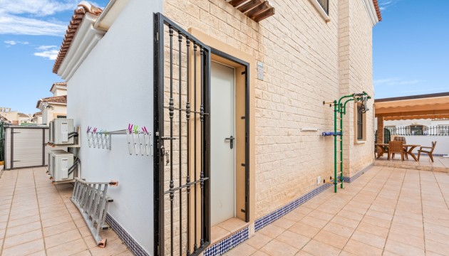 Reventa - Chalet Independiente - Guardamar del Segura