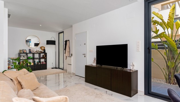 Перепродажа - отдельная вилла - Los Montesinos