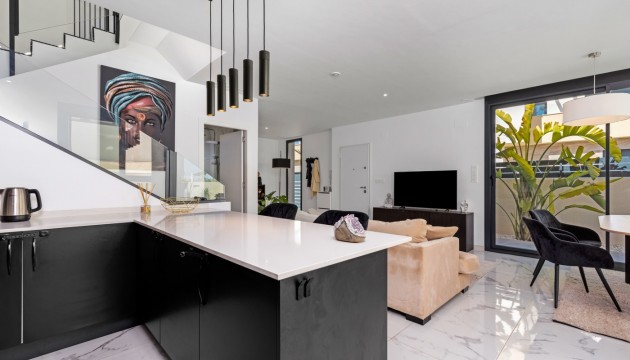 Перепродажа - отдельная вилла - Los Montesinos