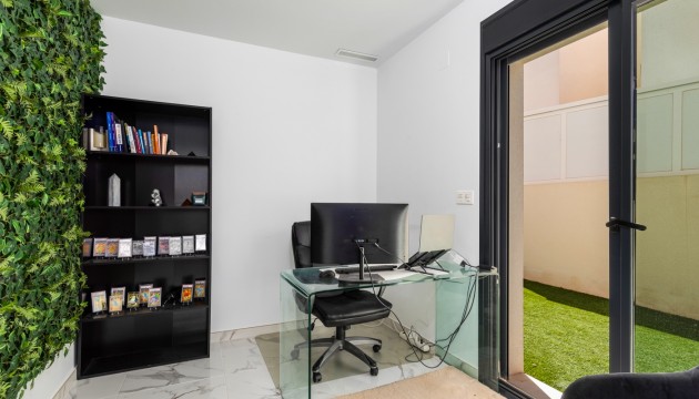 Перепродажа - отдельная вилла - Los Montesinos