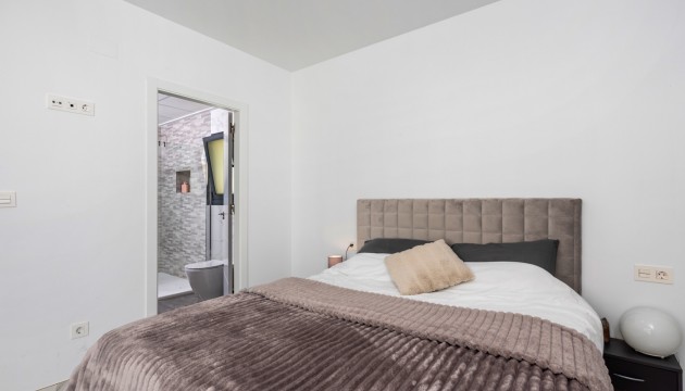 Перепродажа - отдельная вилла - Los Montesinos