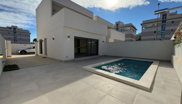 Resale - Detached Villa - Orihuela Costa