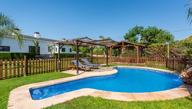 Begagnad - Fristående Villa - Santa Pola