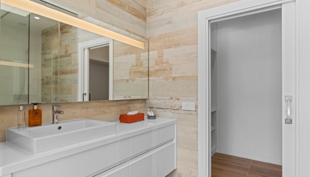 Reventa - Chalet Independiente - Las Colinas Golf