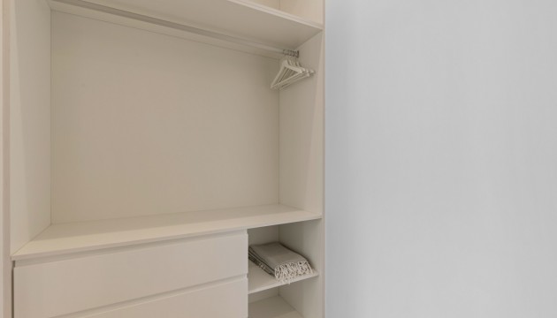 Reventa - Chalet Independiente - Las Colinas Golf